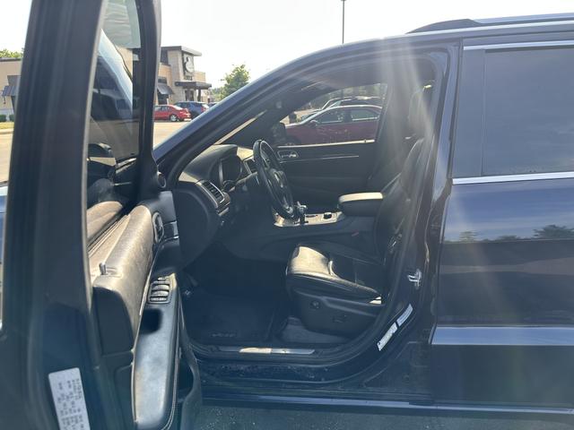 Photo of 2015 Blue Jeep Grand Cherokee