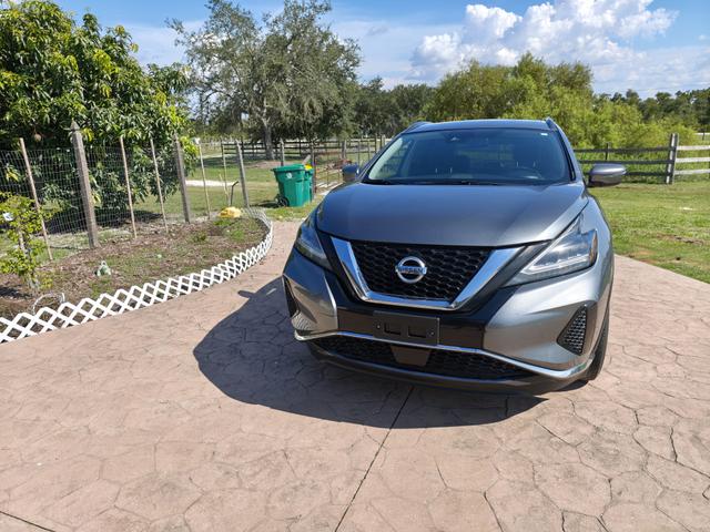 Photo of 2020 Gray Nissan Murano
