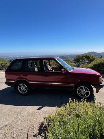 Photo of 2002 Red Land Rover Range Rover