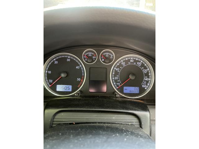 Photo of 2004 Silver Volkswagen Passat