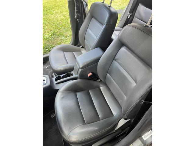 Photo of 2004 Silver Volkswagen Passat