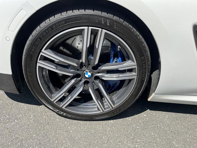 Photo of 2019 White BMW M850