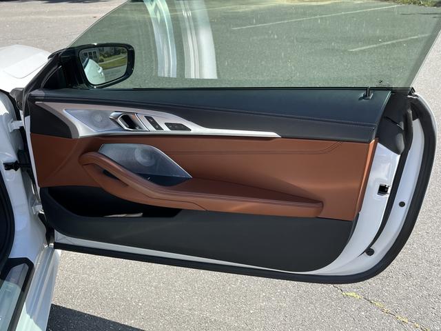 Photo of 2019 White BMW M850