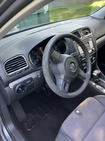 Photo of 2010 Gray Volkswagen Golf