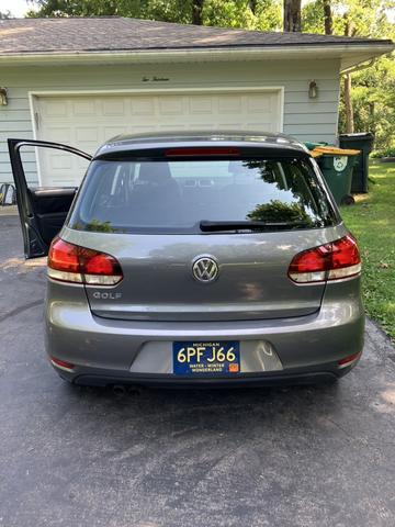 Photo of 2010 Gray Volkswagen Golf