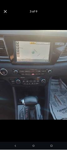 Photo of 2017 Silver Kia Niro