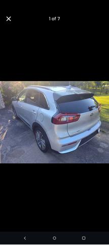Photo of 2017 Silver Kia Niro