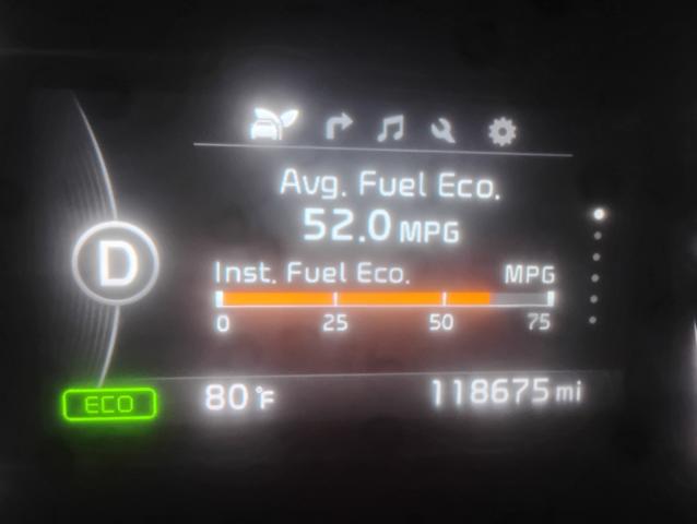 Photo of 2017 Silver Kia Niro