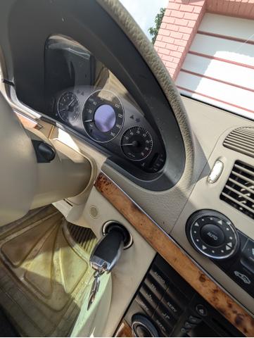 Photo of 2003 Beige Mercedes-Benz E-Class