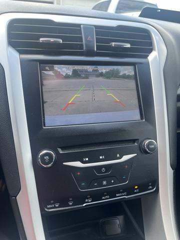 Photo of 2014 White Ford Fusion