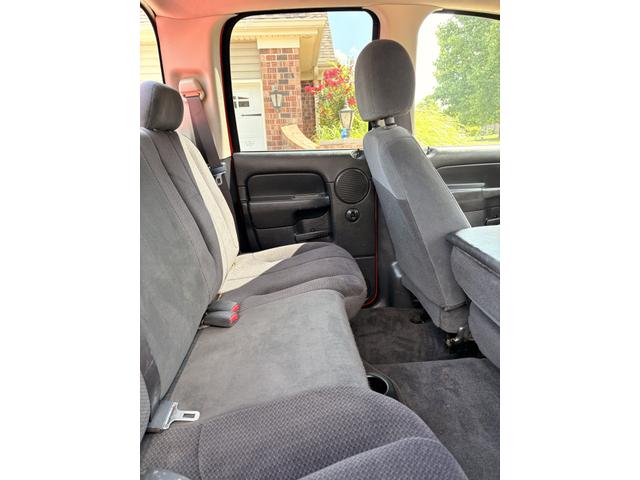 Photo of 2004 Red Dodge Ram 1500