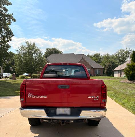 Photo of 2004 Red Dodge Ram 1500