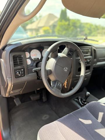Photo of 2004 Red Dodge Ram 1500
