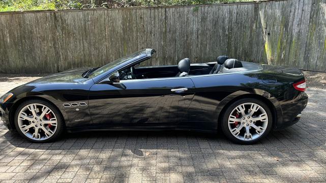 Photo of 2011 Black Maserati GranTurismo