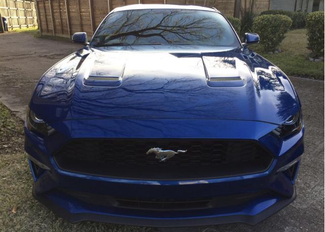 Photo of 2018 Blue Ford Mustang