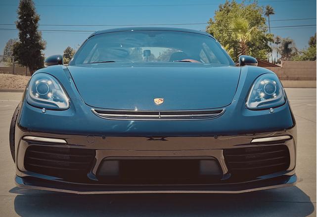 Photo of 2017 Black Porsche 718 Cayman