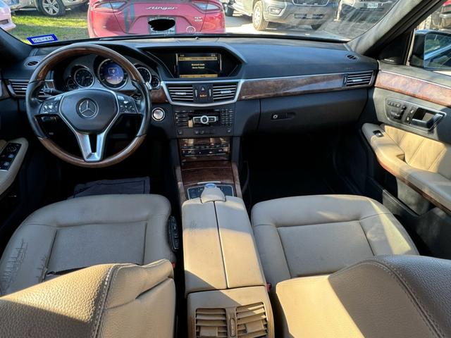 Photo of 2012 Black Mercedes-Benz E-Class