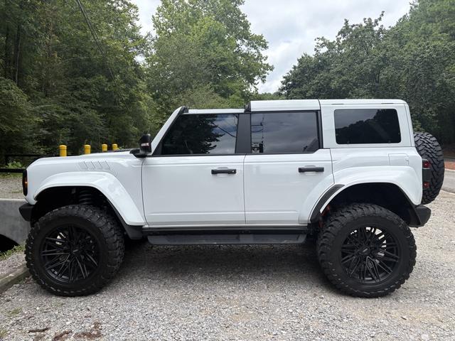 Photo of 2024 White Ford Bronco