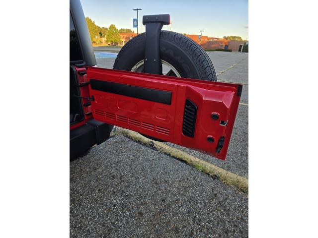Photo of 2012 Red Jeep Wrangler