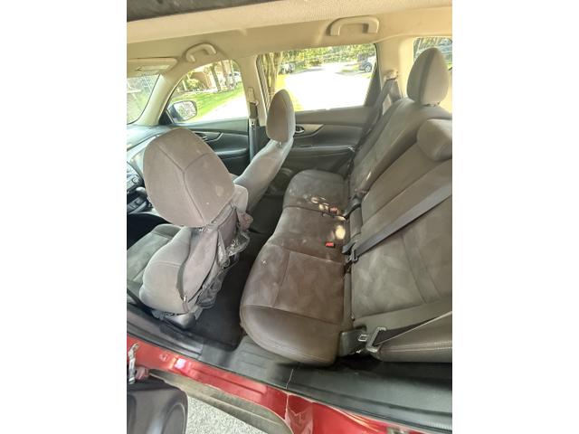 Photo of 2016 Red Nissan Rogue