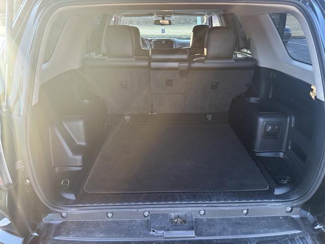 Photo of 2015 Black Toyota 4Runner