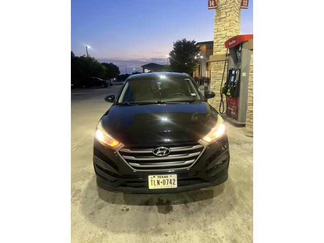 Photo of 2018 Black Hyundai TUCSON