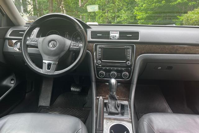 Photo of 2014 Silver Volkswagen Passat