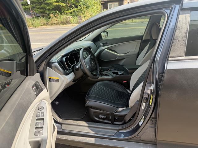 Photo of 2015 Black Kia Optima