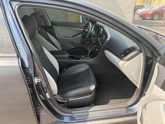 Photo of 2015 Black Kia Optima