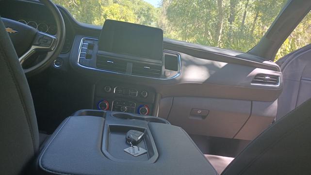 Photo of 2023 White Chevrolet Tahoe