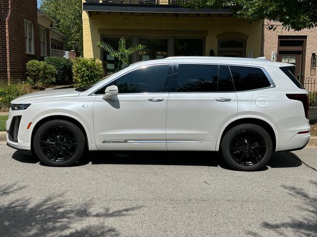 Photo of 2020 White Cadillac XT6