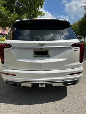 Photo of 2020 White Cadillac XT6