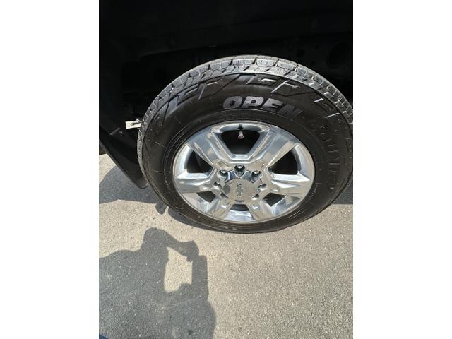 Photo of 2017 Black Chevrolet Silverado 2500