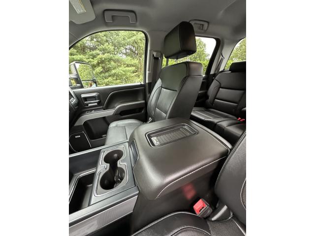 Photo of 2017 Black Chevrolet Silverado 2500
