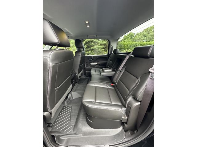 Photo of 2017 Black Chevrolet Silverado 2500