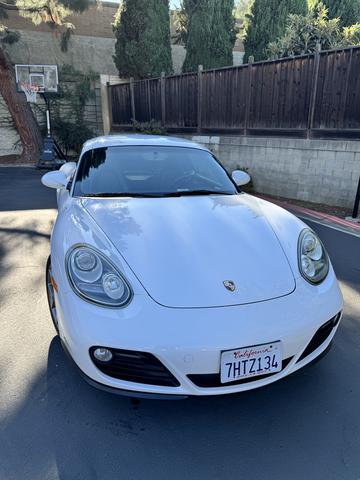 Photo of 2011 White Porsche Cayman