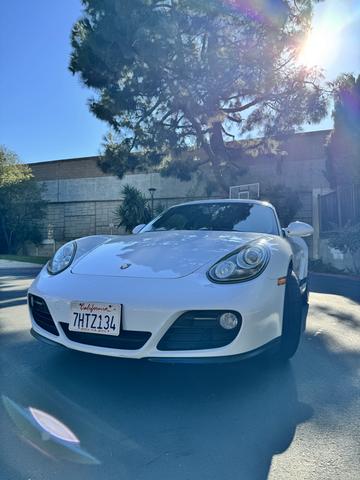 Photo of 2011 White Porsche Cayman