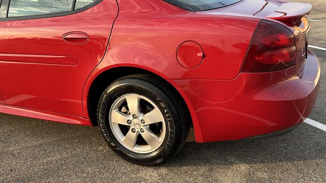 Photo of 2008 Red Pontiac Grand Prix