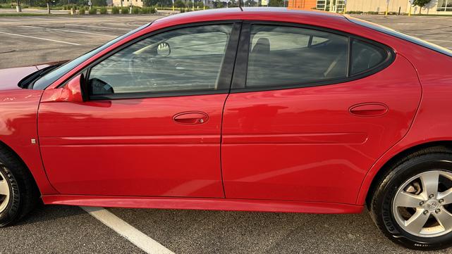 Photo of 2008 Red Pontiac Grand Prix