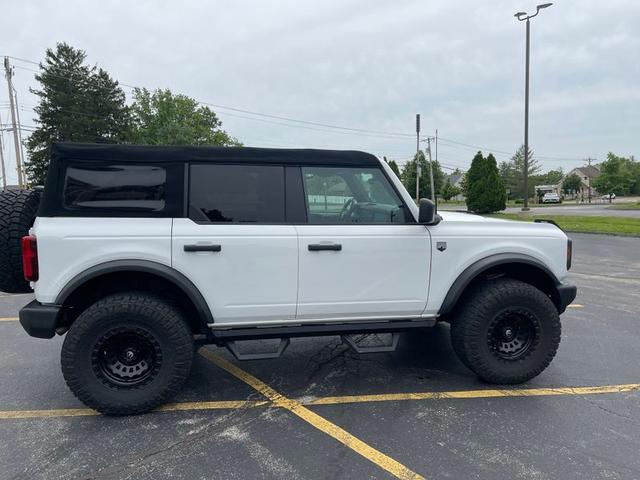 Photo of 2022 White Ford Bronco