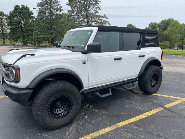 Photo of 2022 White Ford Bronco