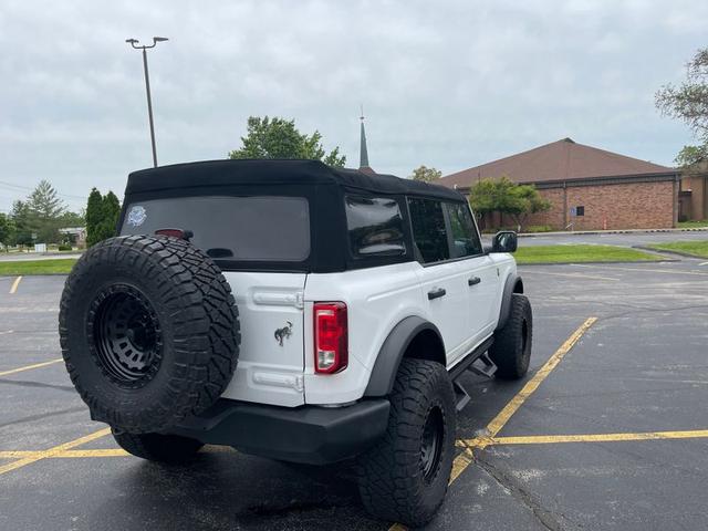 Photo of 2022 White Ford Bronco