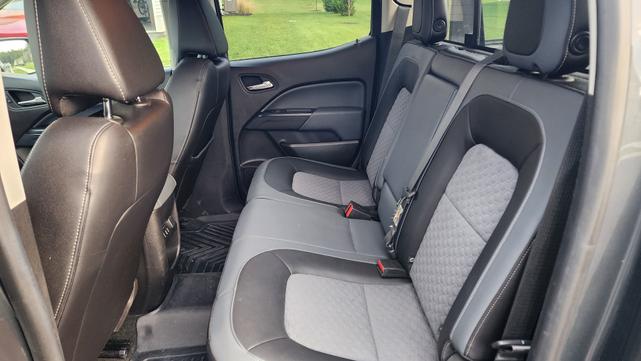 Photo of 2017 Gray Chevrolet Colorado