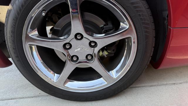 Photo of 2004 Red Chevrolet Corvette