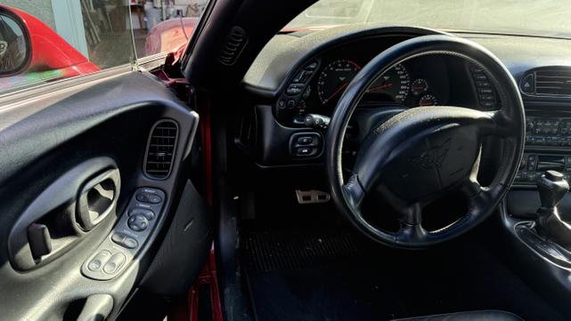 Photo of 2004 Red Chevrolet Corvette