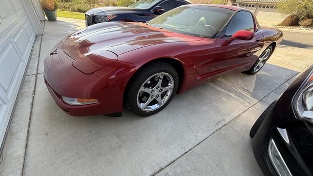 Photo of 2004 Red Chevrolet Corvette