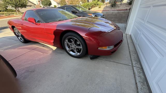 Photo of 2004 Red Chevrolet Corvette