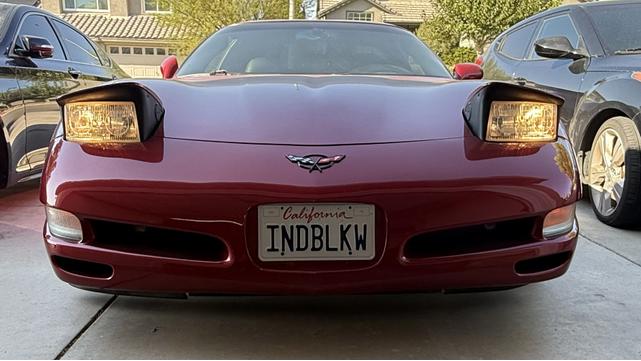 Photo of 2004 Red Chevrolet Corvette