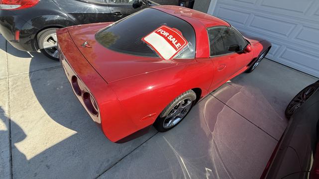Photo of 2004 Red Chevrolet Corvette
