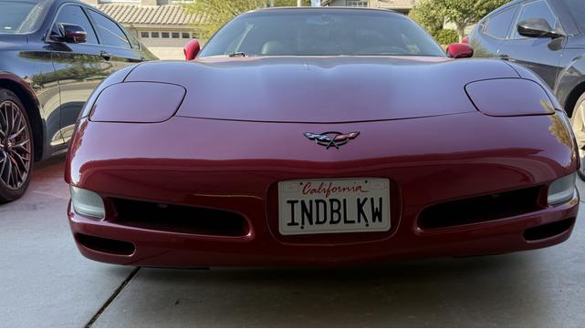 Photo of 2004 Red Chevrolet Corvette